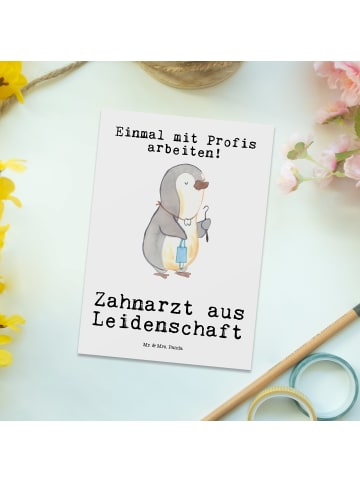 Mr. & Mrs. Panda Postkarte Zahnarzt Leidenschaft mit Spruch in Weiß