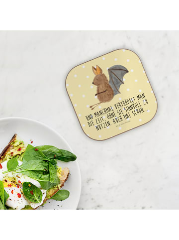 Mr. & Mrs. Panda Untersetzer für Gläser Fledermaus Sitzen mit Sp... in Gelb Pastell