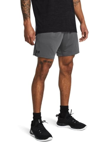 Under Armour Sportshorts "Tech Vent 7In Shorts" in Grau