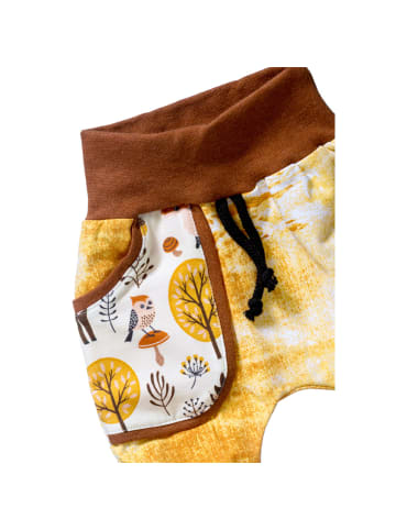 Land-Juwelen Babyhose Handmade Waldtiere in gelb