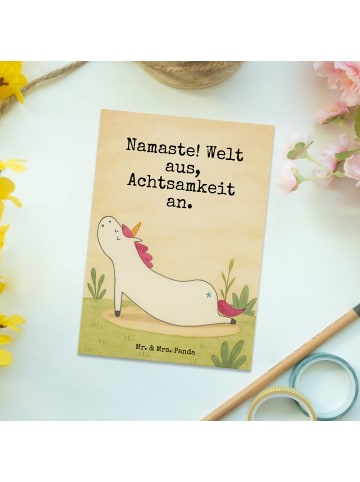 Mr. & Mrs. Panda Postkarte Einhorn Yoga Design mit Spruch in Weiß