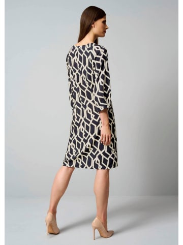 Alba Moda Kleid in grafischem Dessin in marine