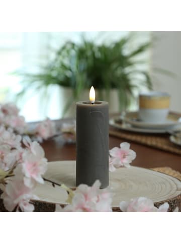 Adilina LED Kerze LINA Echtwachs Rustik-Optik 5x12,5cm in grau