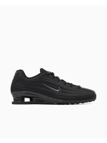 Nike Sneaker Shox in Black/Black-University Red