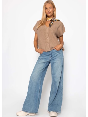 SASSYCLASSY Strickweste mit Herzknöpfen in Taupe