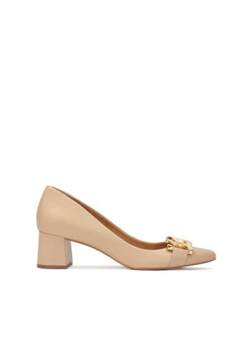 Kazar Pumps in Beige