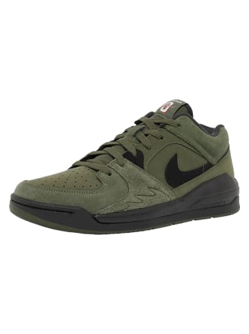 Jordan Turnschuhe in medium olive/black/university red/sail