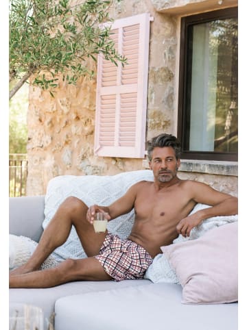 wavebreaker Shorts in rot