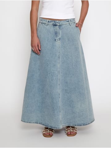 Peppercorn Skirt in Light Blue Denim