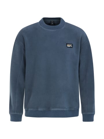Protest " PRTNOLLIE in Yale Blue