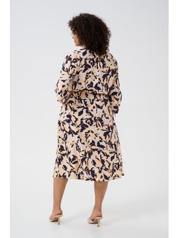 KAFFE curve Kleid KCpaca Regular fit in Beige/Black/Peach Blurry Leaf