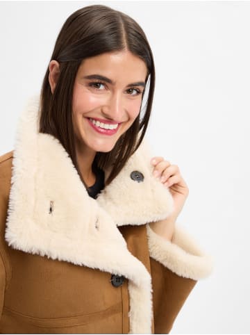 s.Oliver Jacke in camel