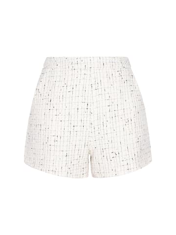 faina Women Shorts in white