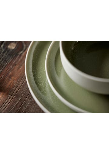 Studio Round Essteller North in Matte white/Shiny moss