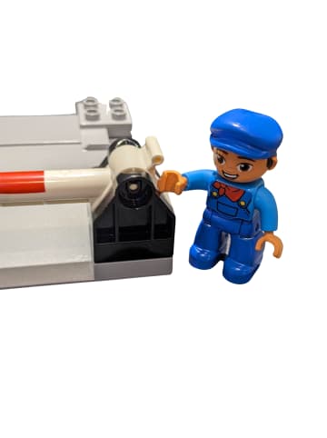 LEGO DUPLO® Bahnübergang mit Schranke 1x Teile - ab 18 Monaten in multicolored