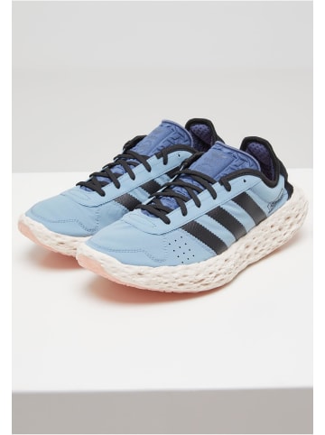 adidas adidas Turnschuhe in tactile blue/core black/wonder mauve