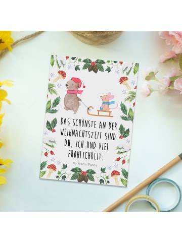 Mr. & Mrs. Panda Postkarte Bär und Maus Schlitten mit Spruch in Weiß