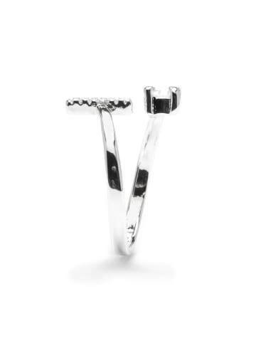 Luxenter Ring mit funkelnden Zirkonia-Steinen, silberfarben – Alphabet