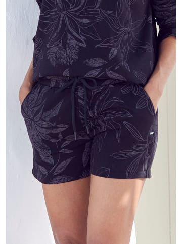 LASCANA Relaxshorts in schwarz-allover-gemustert