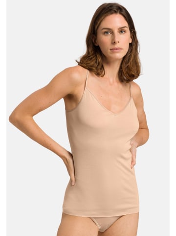 Hanro Spaghetti Top Cotton Seamless in Skin