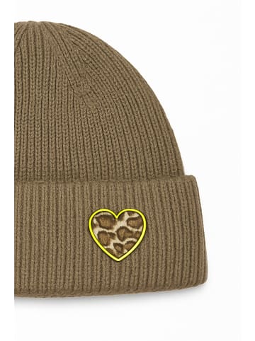 Faera Strickmütze mit Umschlag gerippt warm Herz Patch in Braun