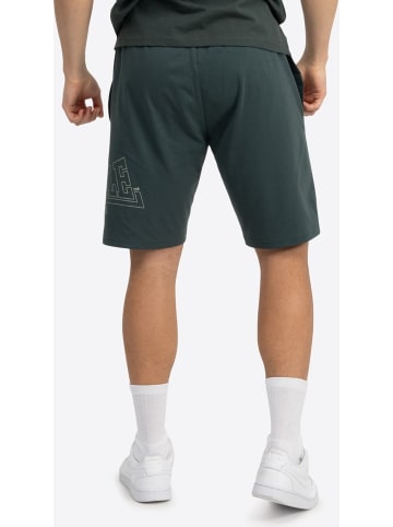 Lonsdale Short "Chilley" in Grün