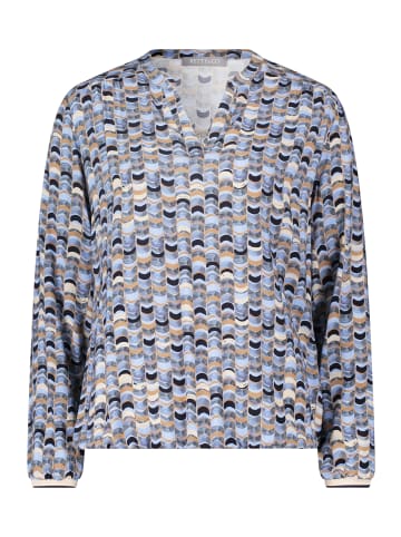 BETTY & CO Schlupfbluse mit Print in Light Blue/Camel