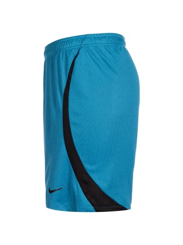 Nike Performance Trainingsshorts Strike in blau / schwarz