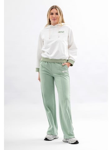 Tom Barron Freizeitanzug Two Color Tracksuit With Embroidery Oen Top in grün