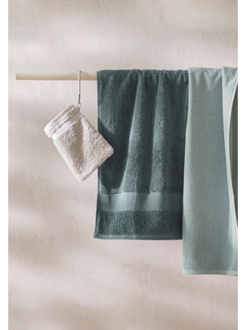 Hessnatur Frottier Handtuch in tiefseegrün