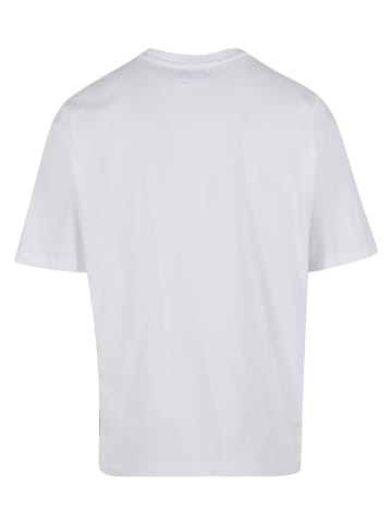 Market T-Shirts in white