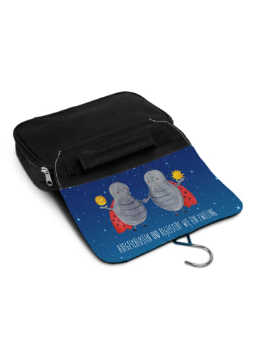 Mr. & Mrs. Panda Kosmetiktasche Sternzeichen Zwilling mit Spruch in Sternenhimmel Blau