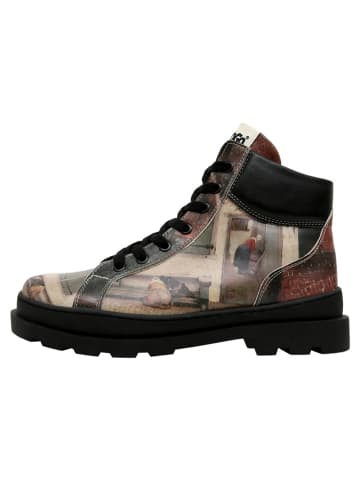 Dogo Adriana Boots - Brick in the Wall in Schwarz
