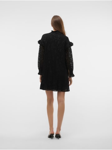 Vero Moda Kleid aus Spitze in Black