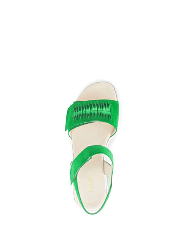 Gabor Fashion Plateau Sandale in grün