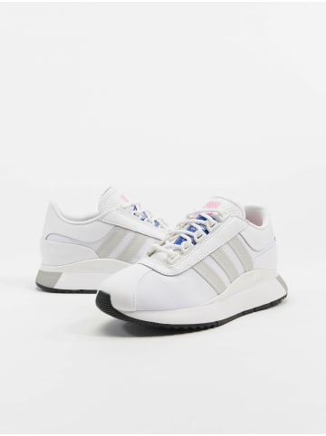 adidas Turnschuhe in white