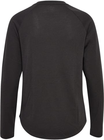 Hummel Longsleeve "Mt Vanja T-Shirt Longsleeve" in Grau