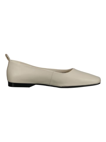 Vagabond Ballerinas in Creme