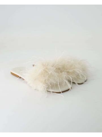 Zahira Pantoletten in Weiß