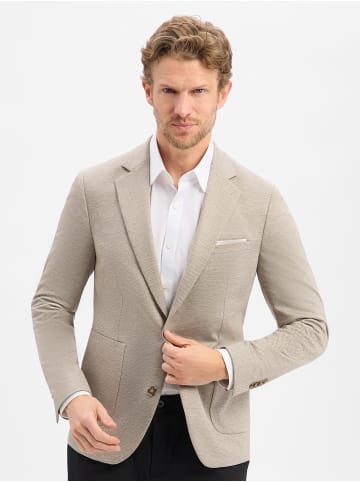 Cinque Sakko Cidati in sand