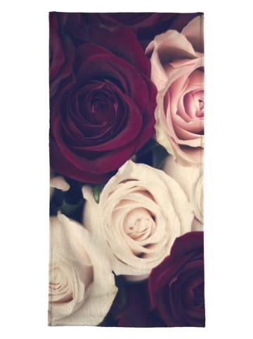 Juniqe Handtuch "Rose Bouquet" in Cremeweiß & Rot