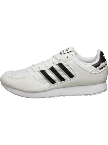 adidas Turnschuhe in white