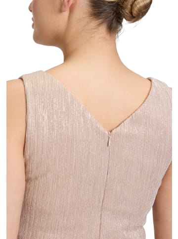 Vera Mont Abendkleid mit Plissee in Cream/White