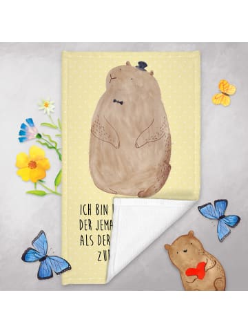 Mr. & Mrs. Panda Handtuch Murmeltier mit Spruch in Gelb Pastell