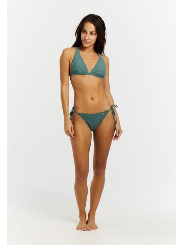 Protest " MIXCaviar in Laurelgreen