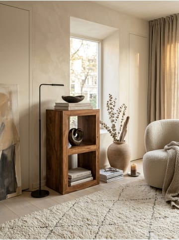 KADIMA DESIGN Standregal Massivholz 88cm hoch 2 Böden Design Holz-Regal in Massivholz
