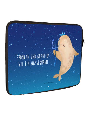 Mr. & Mrs. Panda Notebook Tasche Sternzeichen Wassermann mit Spruch in Sternenhimmel Blau
