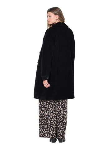 Studio Untold Mantel in schwarz