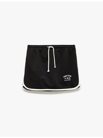 KOTON KURZHOSEN in Schwarz