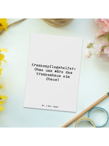 Mr. & Mrs. Panda Postkarte Spruch Krankenpflegehelfer Chaos mit ... in Weiß